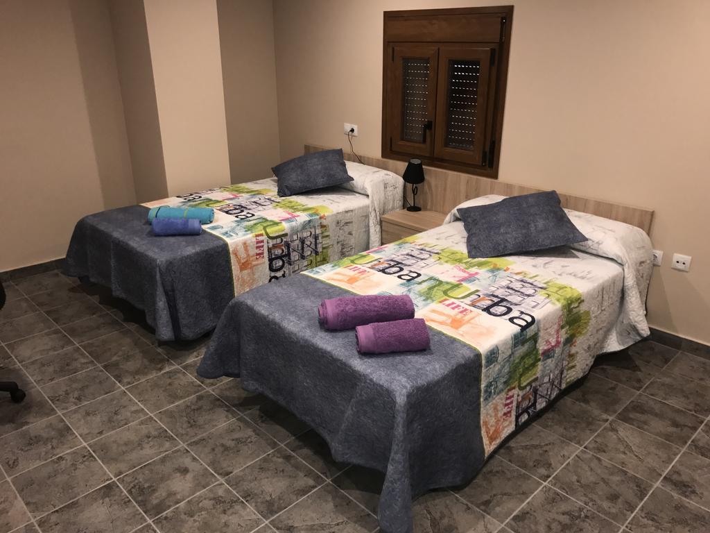 Apartamentos Mequedo Alcañiz 外观 照片