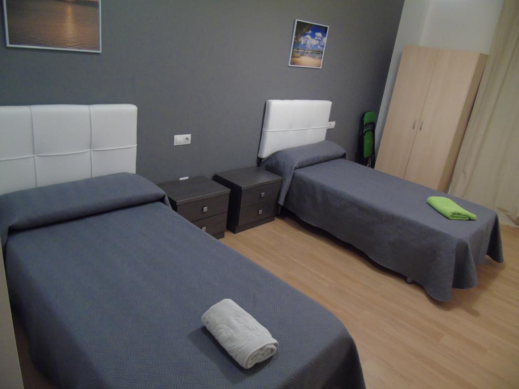 Apartamentos Mequedo Alcañiz 外观 照片